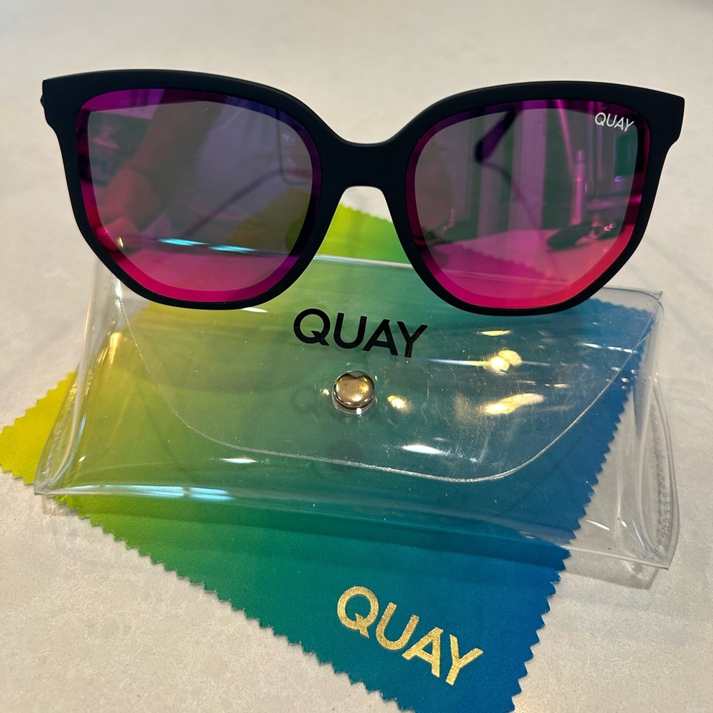 Quay Coffee Run Oversized Sunglasses